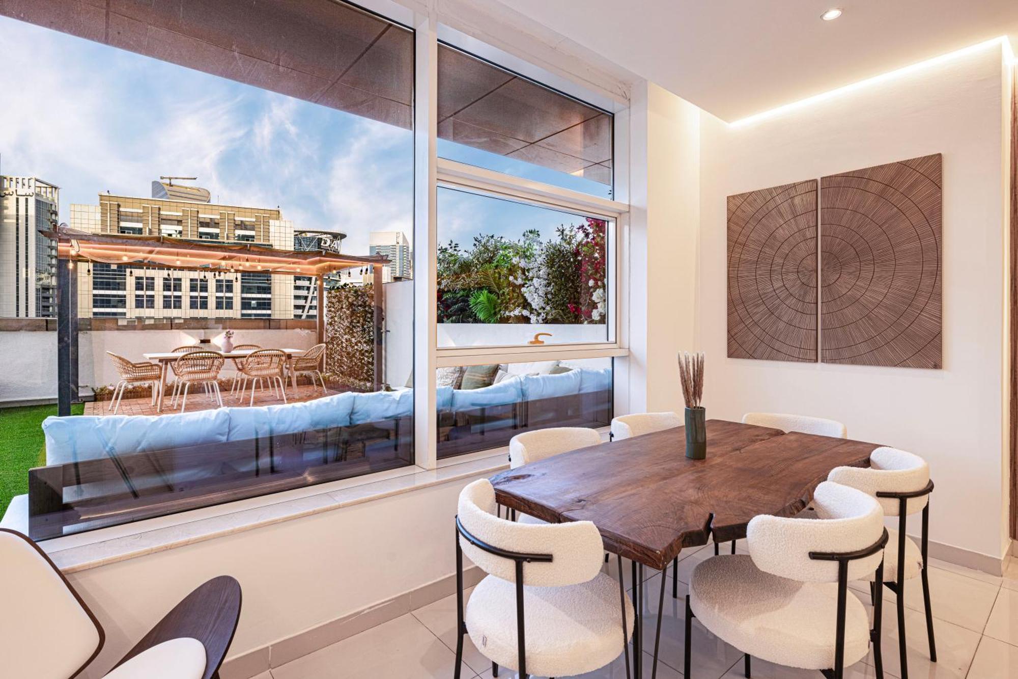 Next'House - Downtown Views Host Hostel Dubai Exterior photo
