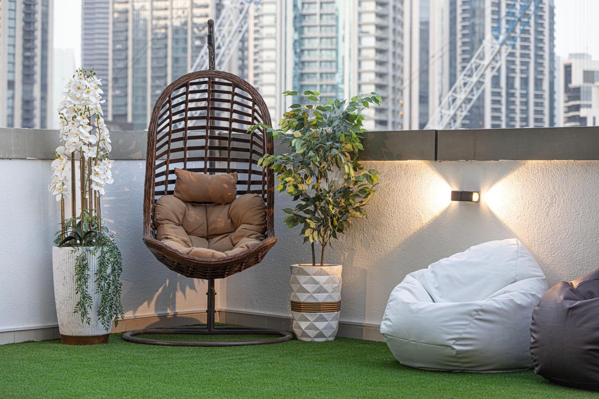 Next'House - Downtown Views Host Hostel Dubai Exterior photo
